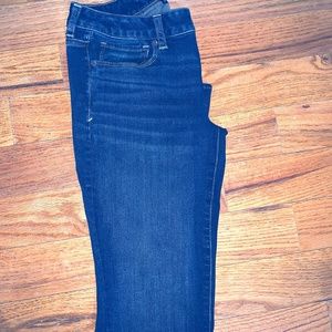 American Eagle Skinny Bootcut Size 6 Short